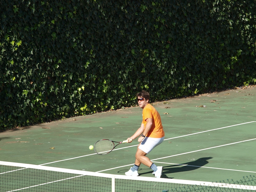 Clube Vilarosa — Sports & recreation in Portimão, Faro