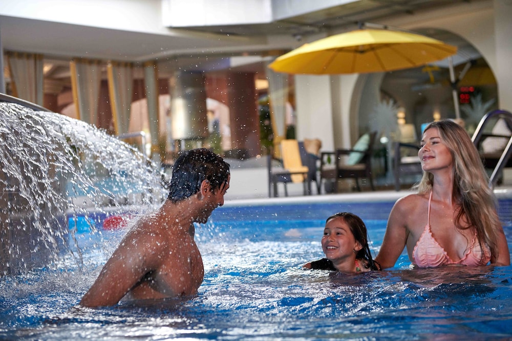 Four Seasons Vilamoura — Swimming pool in Vilamoura, Faro