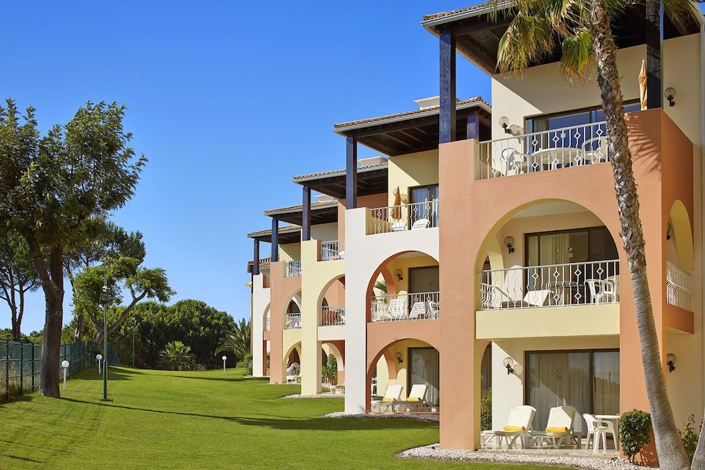 Four Seasons Vilamoura — Hotel building in Vilamoura, Faro
