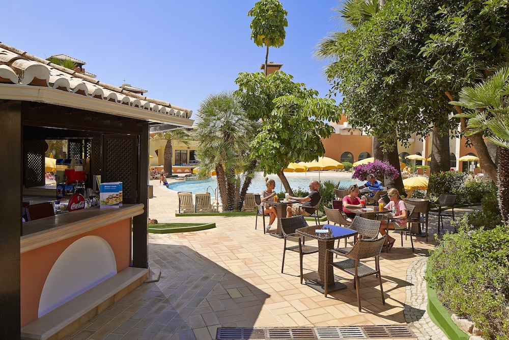 Four Seasons Vilamoura — Restaurant & bars in Vilamoura, Faro