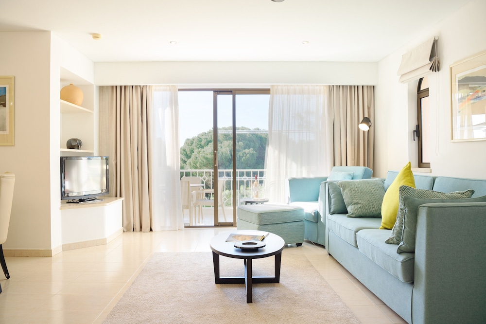Four Seasons Vilamoura — Hotel rooms in Vilamoura, Faro