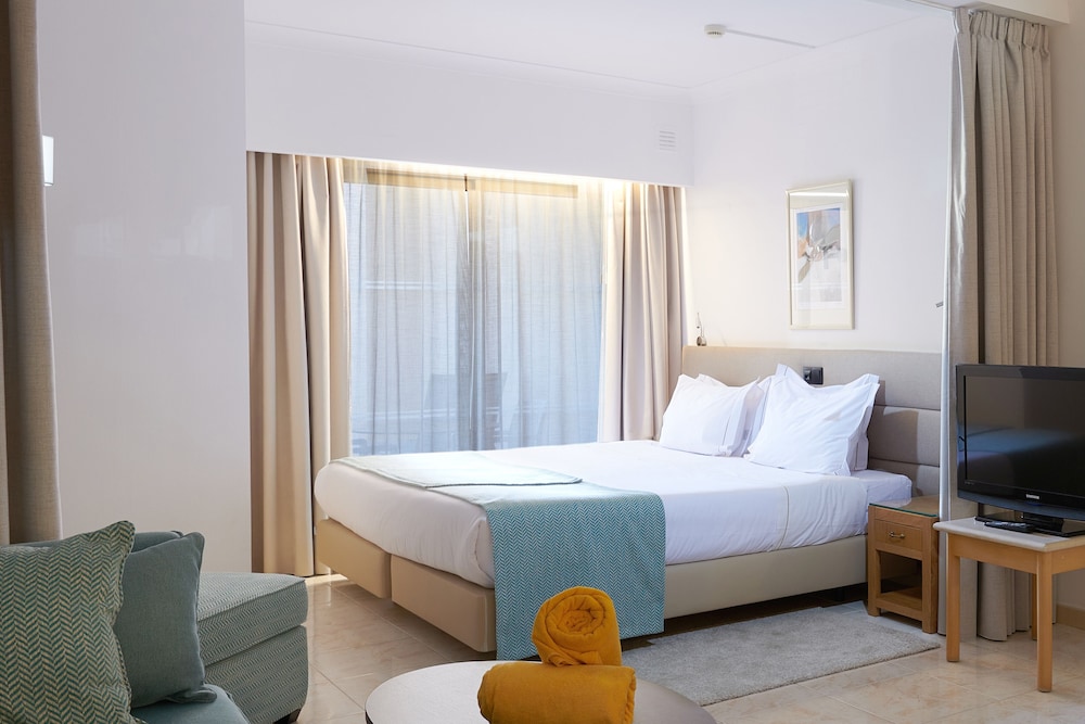 Four Seasons Vilamoura — Hotel rooms in Vilamoura, Faro