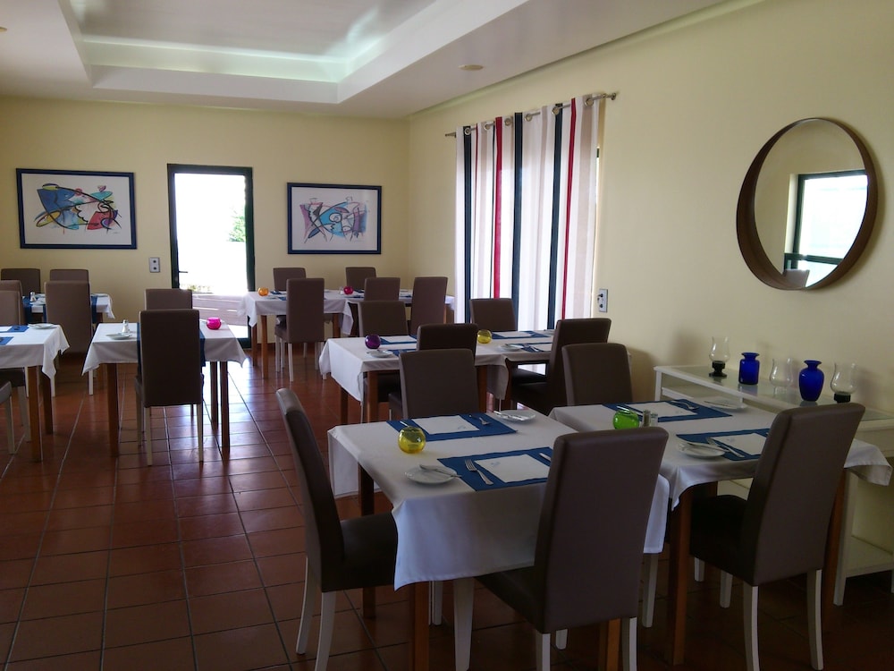 Quinta das Figueirinhas & Quintinha Village — Restaurant & bars in Armação de Pêra, Faro