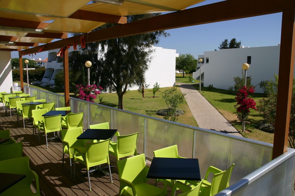 Quinta das Figueirinhas & Quintinha Village — Restaurant & bars in Armação de Pêra, Faro