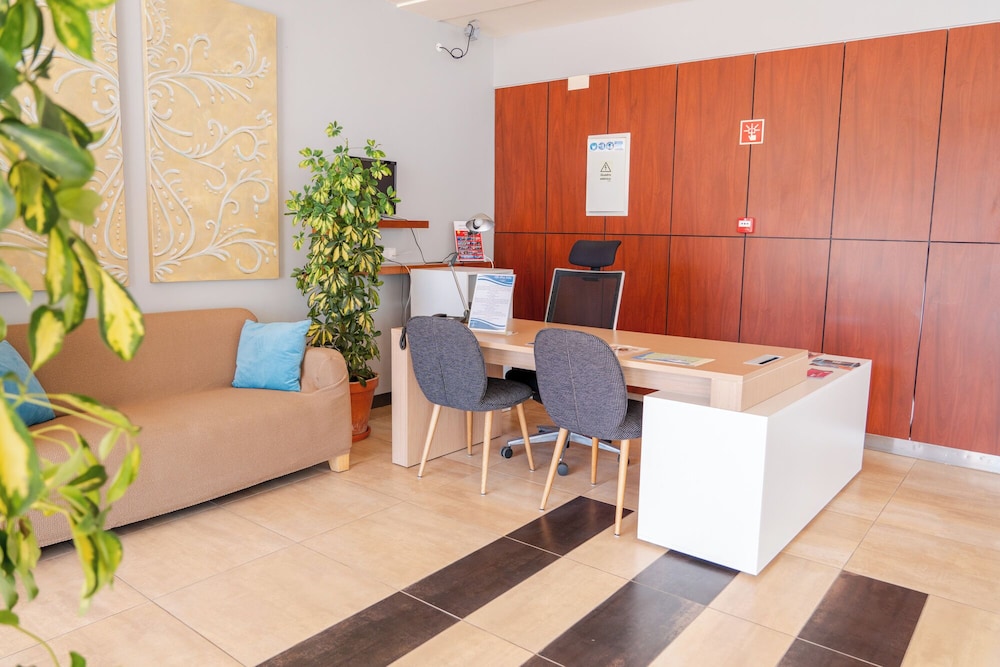 Villa Doris Suites — Hotel building in Lagos, Faro
