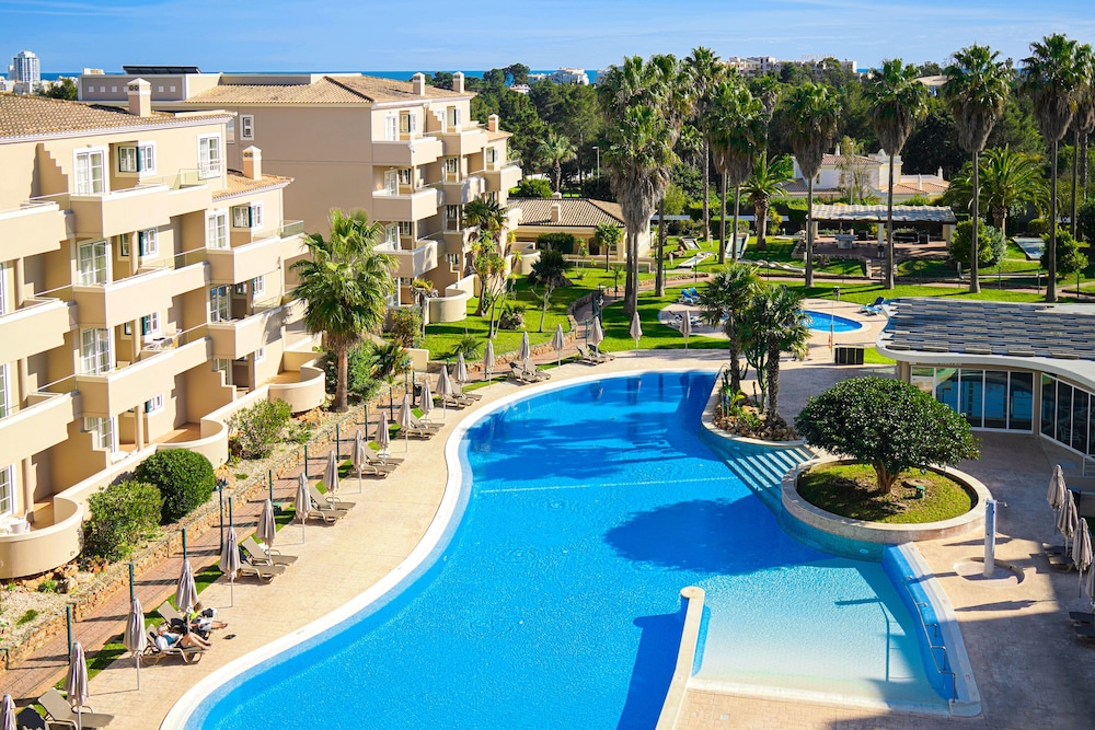 Vitors Plaza — Swimming pool in Portimão, Faro