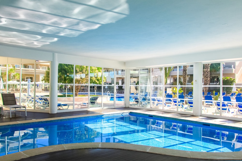 Vitors Plaza — Swimming pool in Portimão, Faro