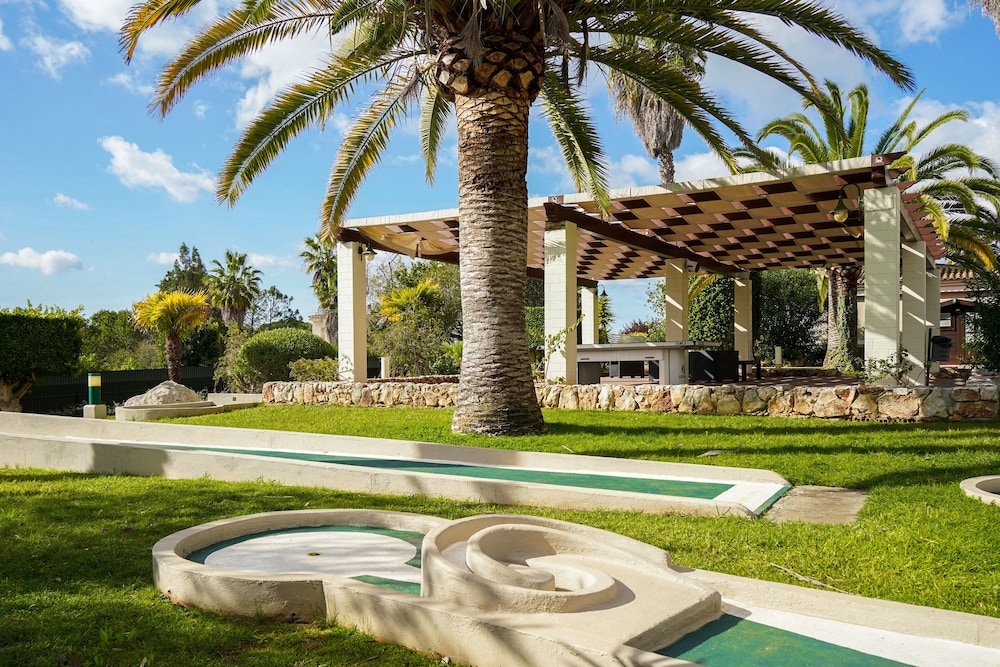 Vitors Plaza — Sports & recreation in Portimão, Faro