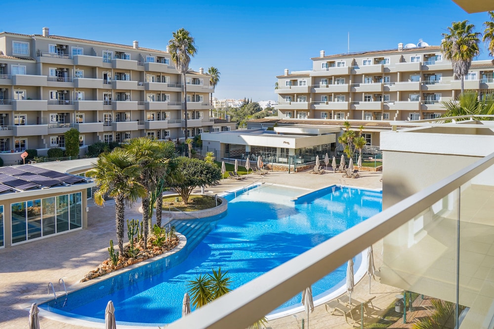 Vitors Plaza — Swimming pool in Portimão, Faro