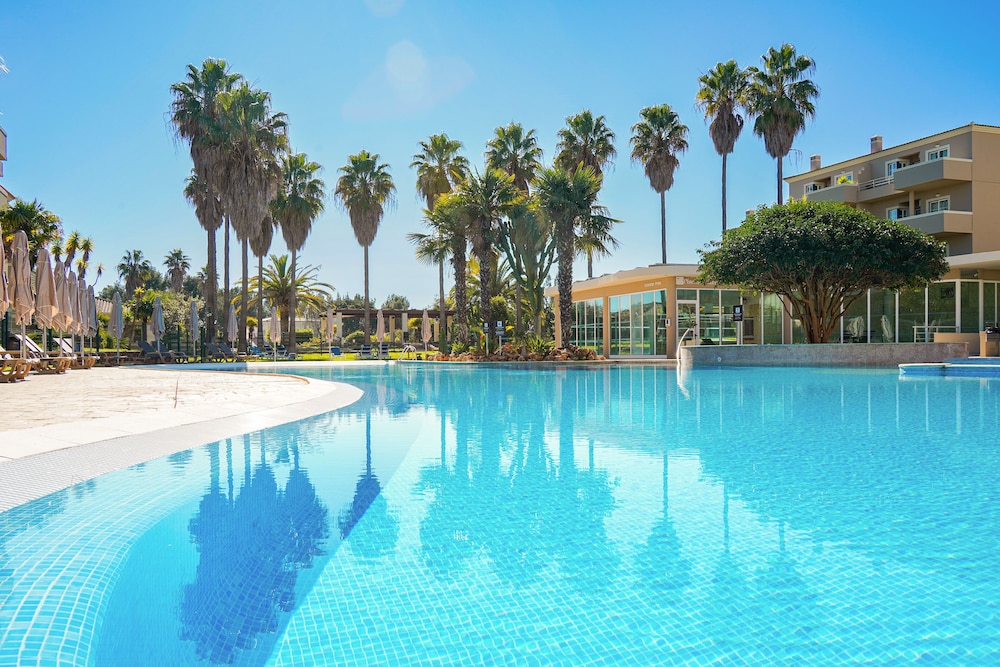 Vitors Plaza — Swimming pool in Portimão, Faro