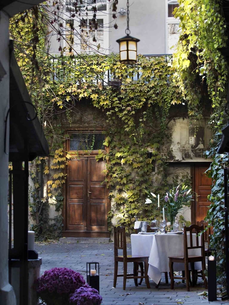 Antique Apartments Old Town — Restaurant & bars in Krakow, Lesser Poland