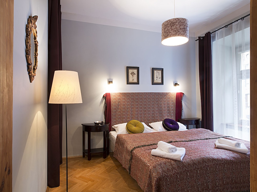 Antique Apartments Old Town — Hotel rooms in Krakow, Lesser Poland