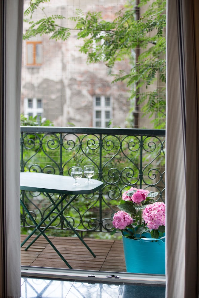 Antique Apartments Old Town — Hotel rooms in Krakow, Lesser Poland