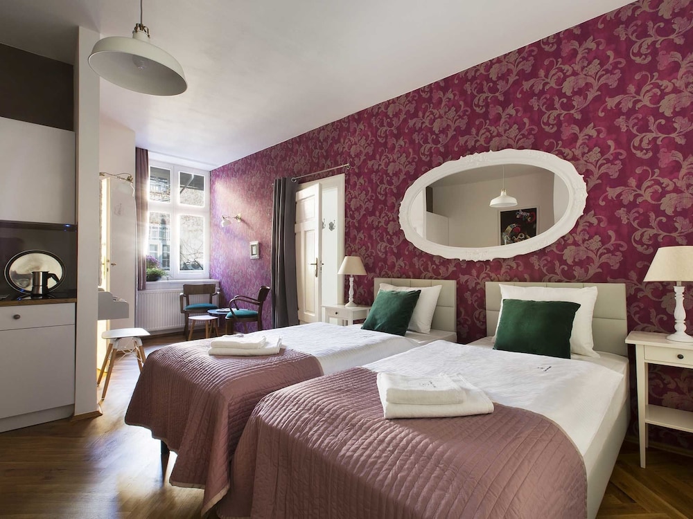 Antique Apartments Old Town — Hotel rooms in Krakow, Lesser Poland