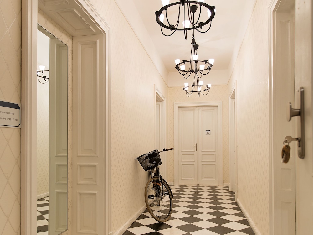 Antique Apartments Old Town — Hotel building in Krakow, Lesser Poland