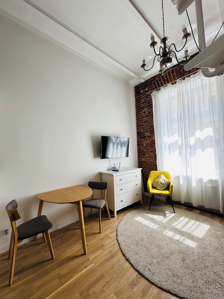 Antique Apartments Old Town — Hotel rooms in Krakow, Lesser Poland