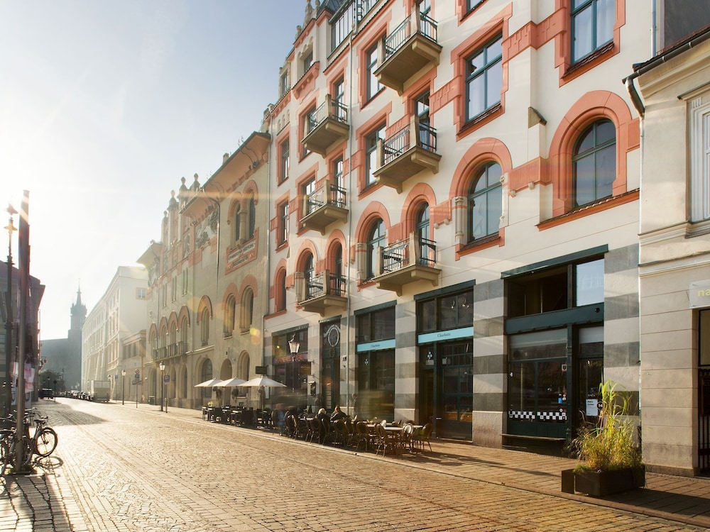 Antique Apartments Old Town — Hotel building in Krakow, Lesser Poland