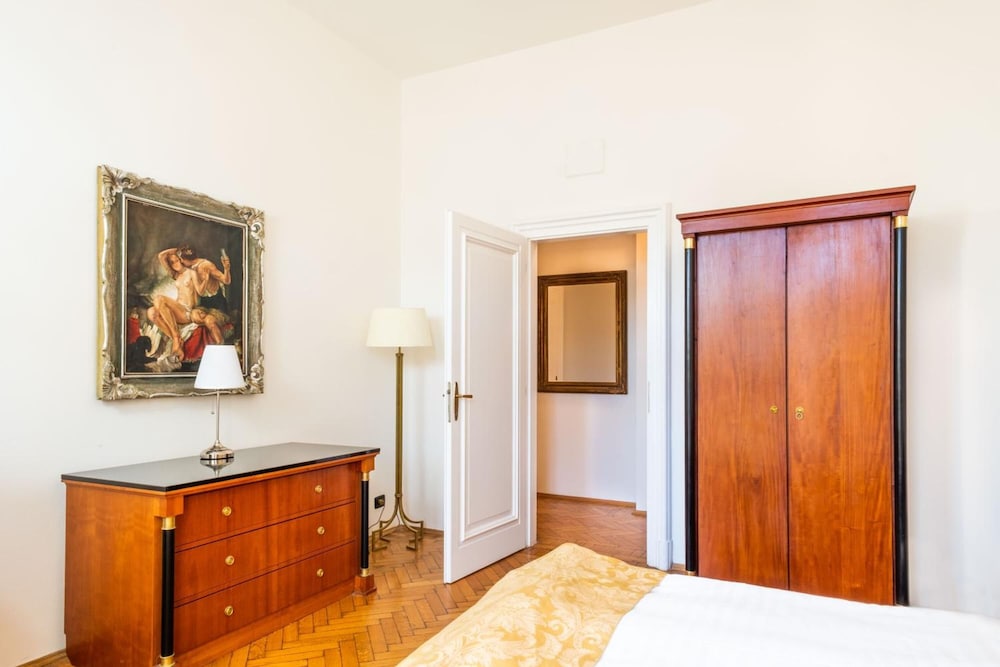 La Fenice — Prague, Prague