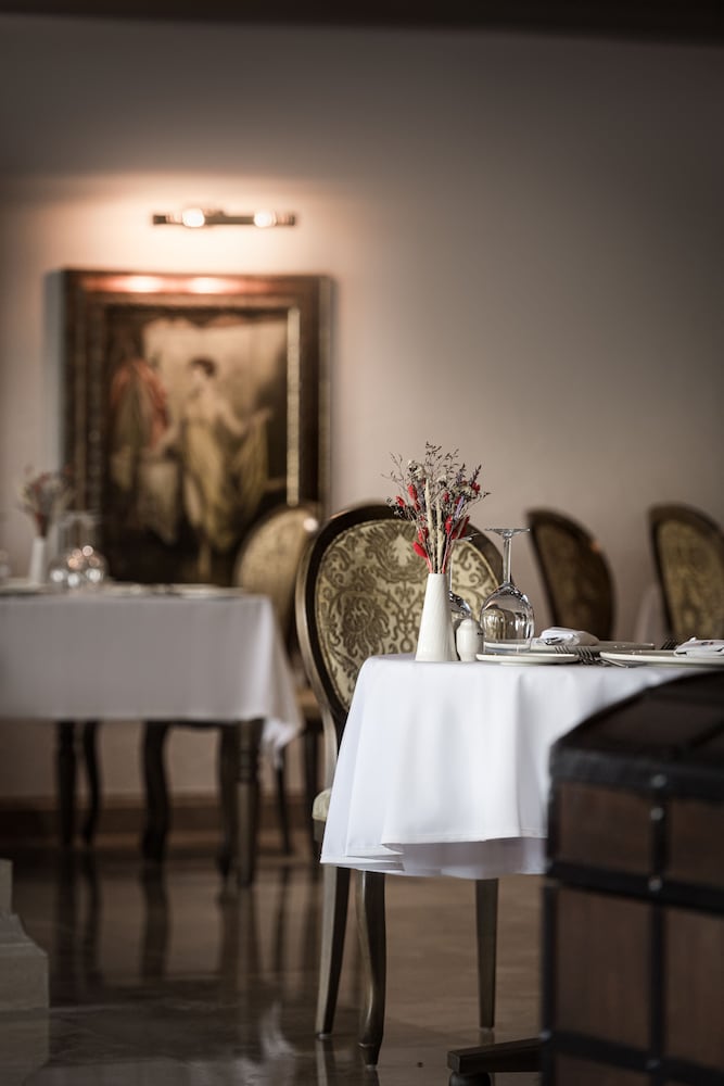 Kamelya Aishen Club — Restaurant & bars in Side
