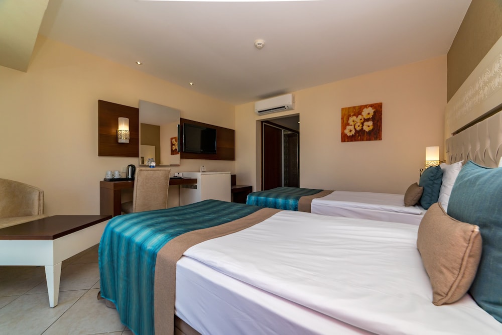 Kamelya Aishen Club — Hotel rooms in Side