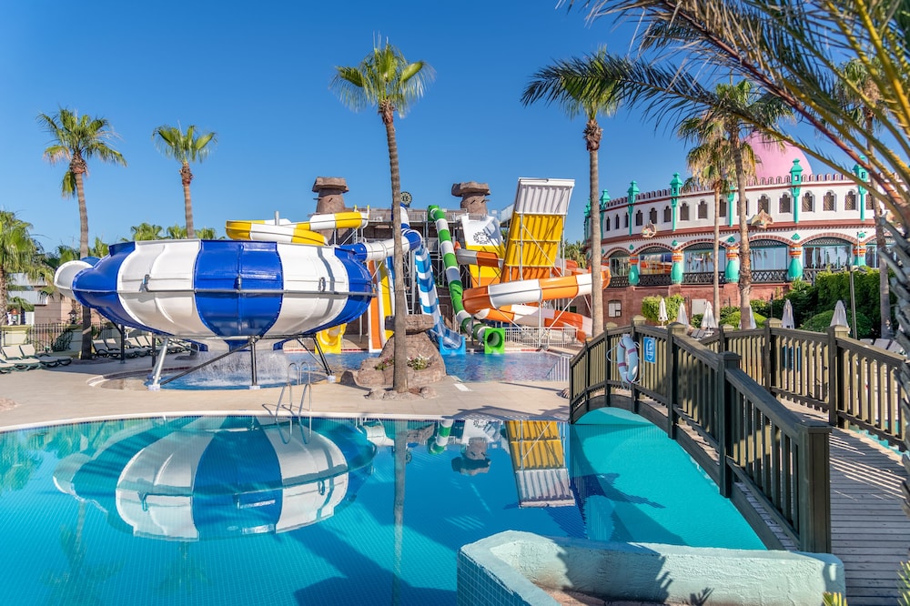 Kamelya Aishen Club — Swimming pool in Side