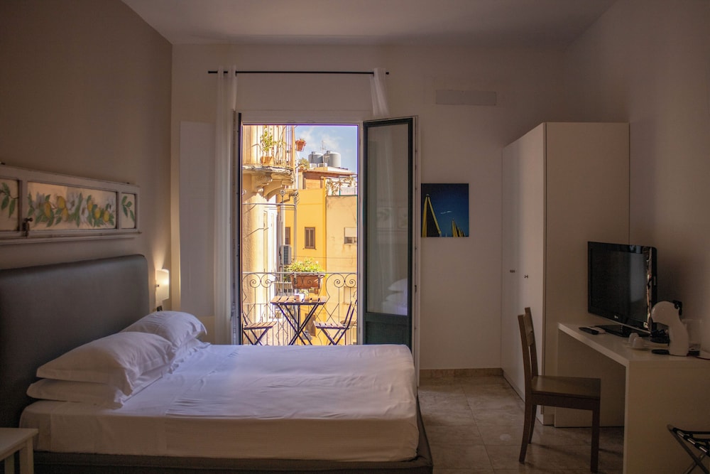 San Domenico Residence by Badia Nuova — Hotel rooms in Trapani, Sicily