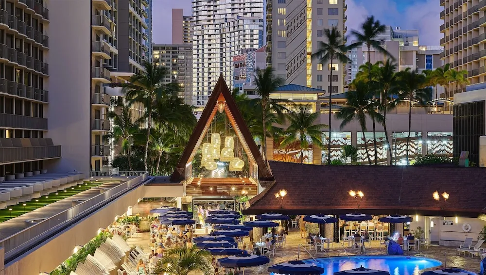 OUTRIGGER Reef Waikiki Beach Resort