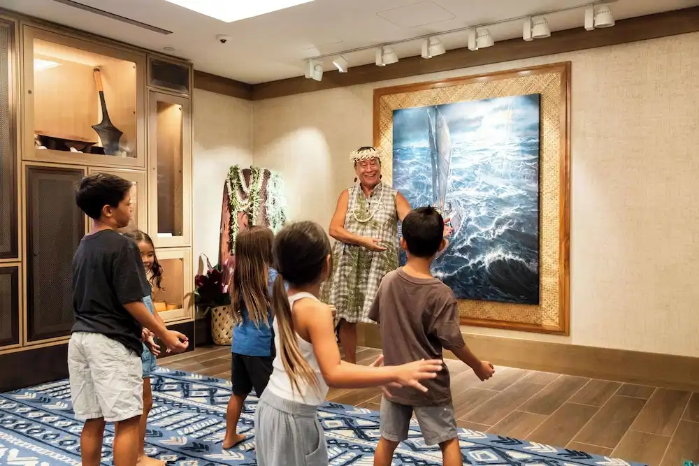 OUTRIGGER Reef Waikiki Beach Resort — Attractions for children in Honolulu, Hawaii