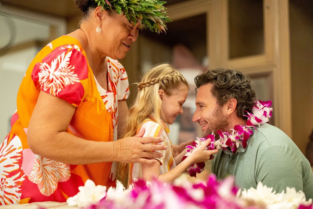 OUTRIGGER Reef Waikiki Beach Resort — Attractions in the area in Honolulu, Hawaii