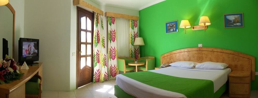 Gafy Resort Aqua Park — Hotel rooms in Sharm El Sheikh, Red Sea