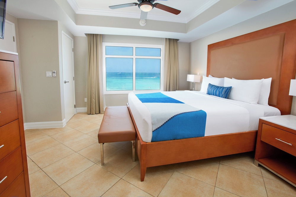 Divi Aruba Phoenix Beach Resort — Hotel rooms in Noord, Aruba