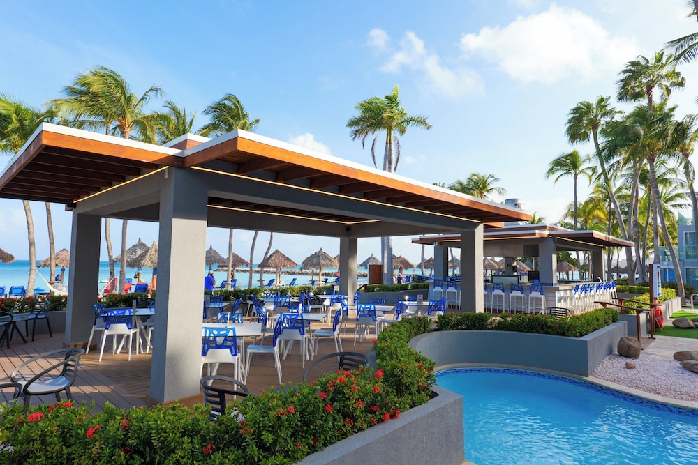 Divi Aruba Phoenix Beach Resort — Restaurant & bars in Noord, Aruba