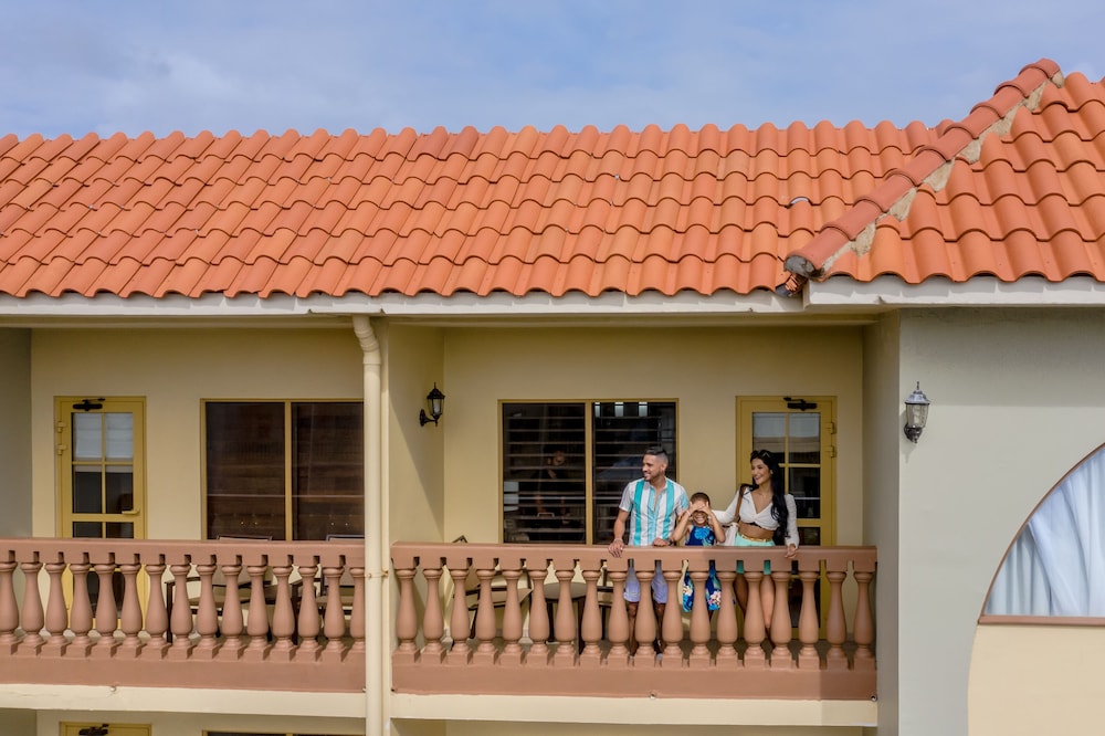 Eagle Aruba Resort — Hotel building in Oranjestad, Aruba