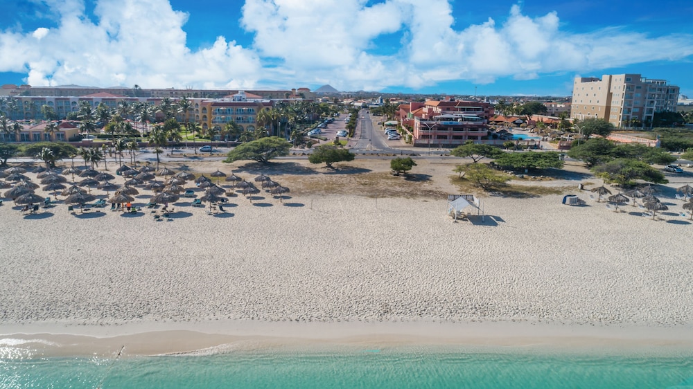 Eagle Aruba Resort — Beach in Oranjestad, Aruba