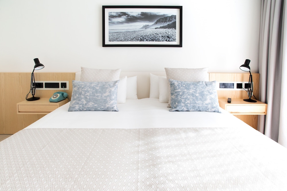 Hotel Lava Beach — Hotel rooms in Puerto del Carmen, Canary Islands