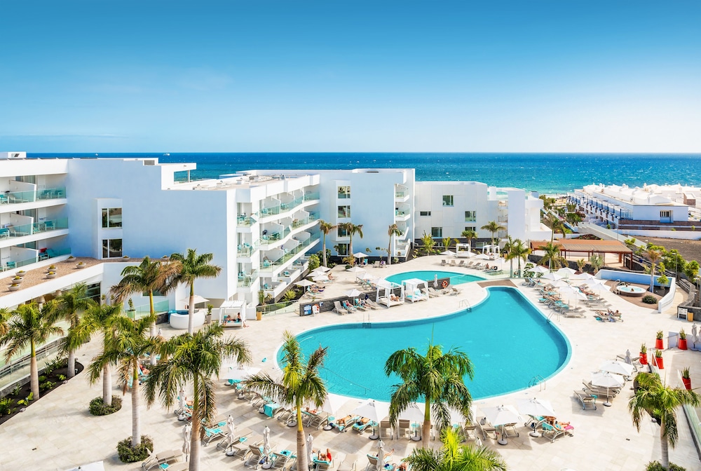 Hotel Lava Beach — Main photo in Puerto del Carmen, Canary Islands