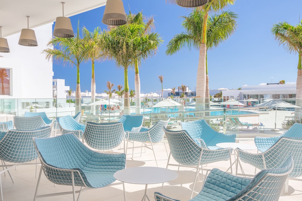 Hotel Lava Beach — Beach in Puerto del Carmen, Canary Islands