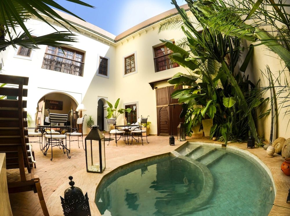 Riad Les Ammonites