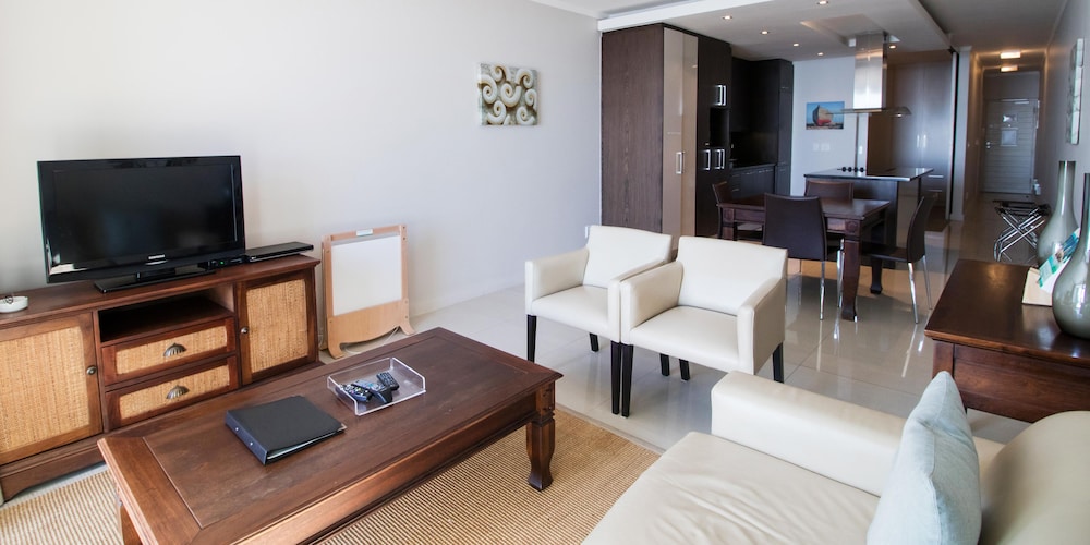 The Crystal Apartments — Hotel rooms in Cape Town, Western Cape