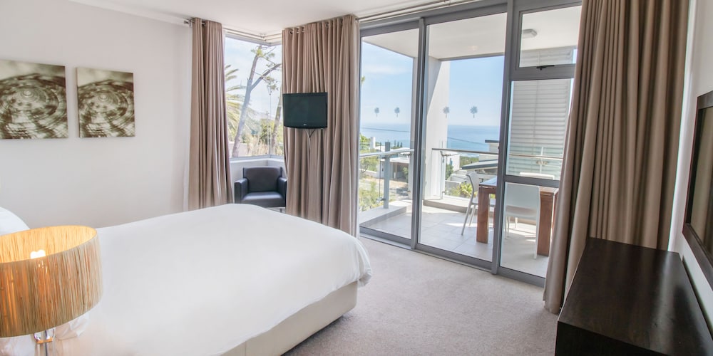 The Crystal Apartments — Hotel rooms in Cape Town, Western Cape