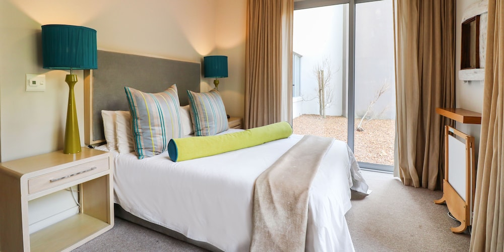 The Crystal Apartments — Hotel rooms in Cape Town, Western Cape