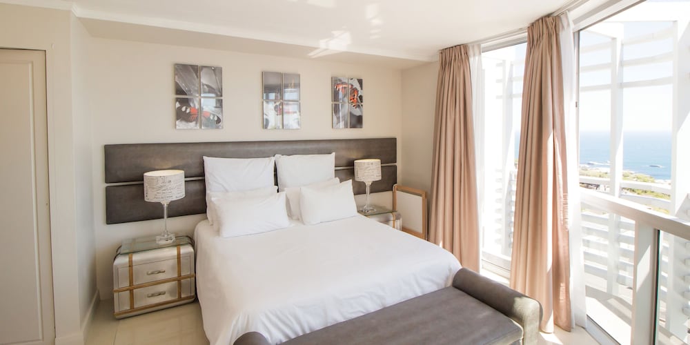 The Crystal Apartments — Hotel rooms in Cape Town, Western Cape