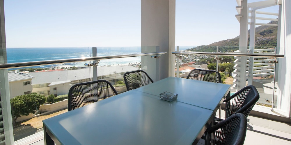 The Crystal Apartments — Hotel rooms in Cape Town, Western Cape