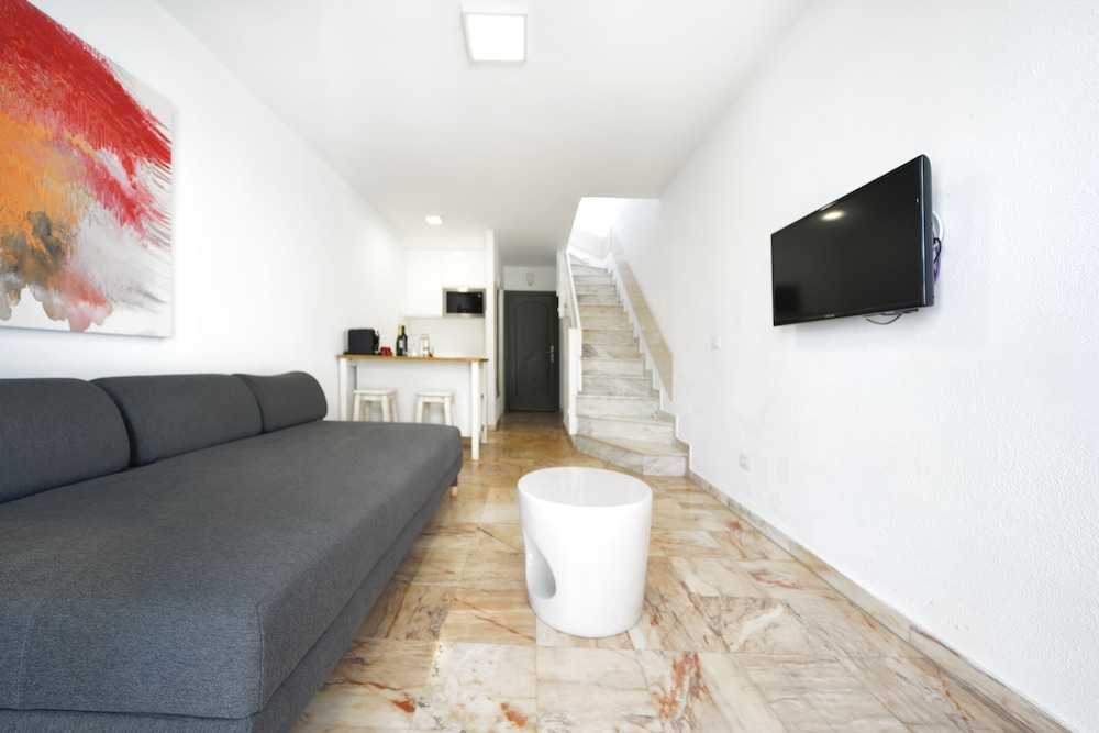 Vista Bonita Gay & Lesbian only Resort — Hotel rooms in Maspalomas, Canary Islands