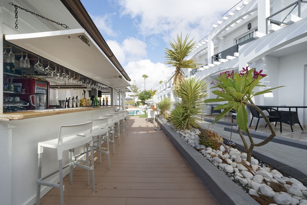 Vista Bonita Gay & Lesbian only Resort — Restaurant & bars in Maspalomas, Canary Islands