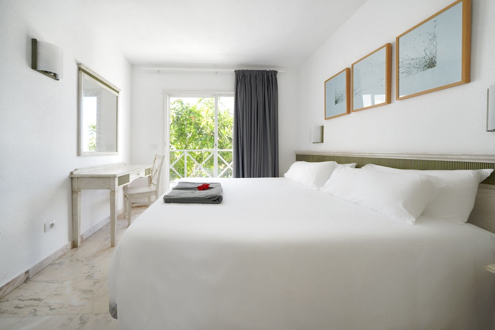 Vista Bonita Gay & Lesbian only Resort — Hotel rooms in Maspalomas, Canary Islands