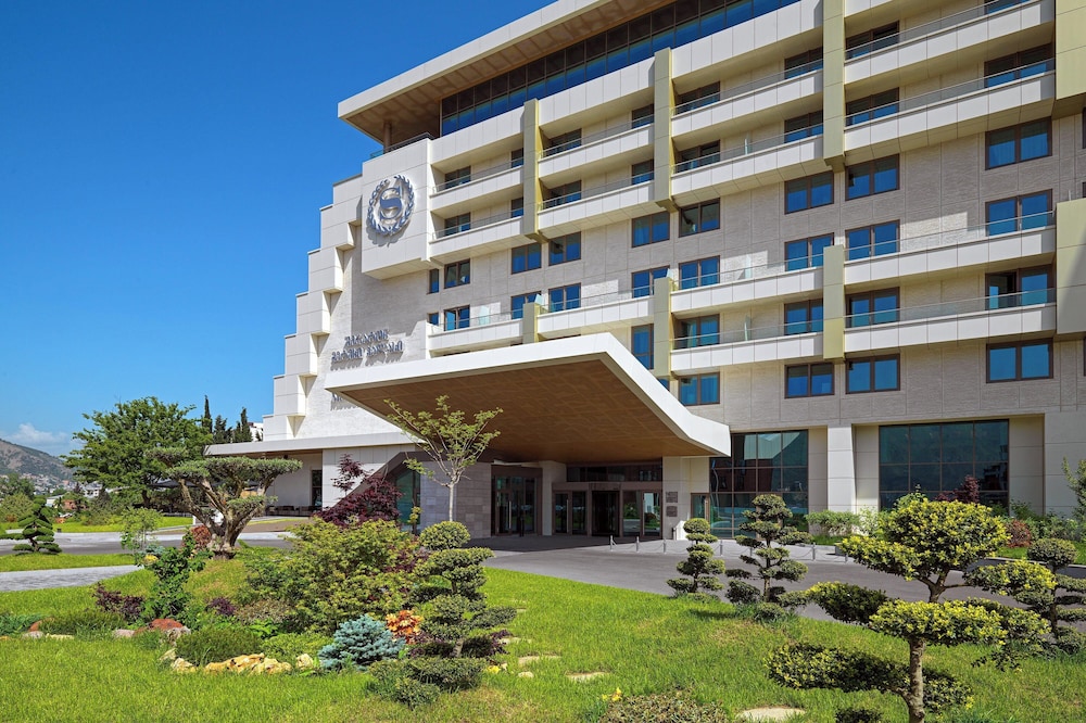 Sheraton Grand Tbilisi Metechi Palace - zdjęcie 3