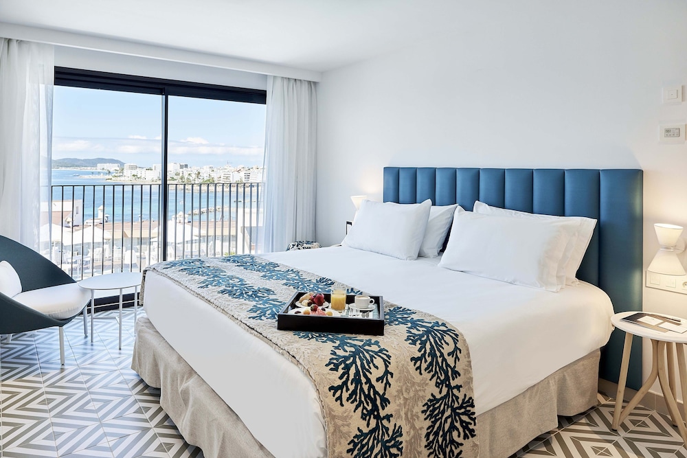 Eurostars Ibiza — Hotel rooms in Ibiza Town, Balearic Islands