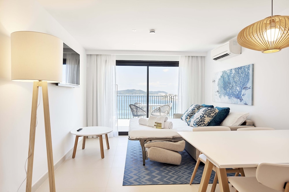 Eurostars Ibiza — Hotel rooms in Ibiza Town, Balearic Islands