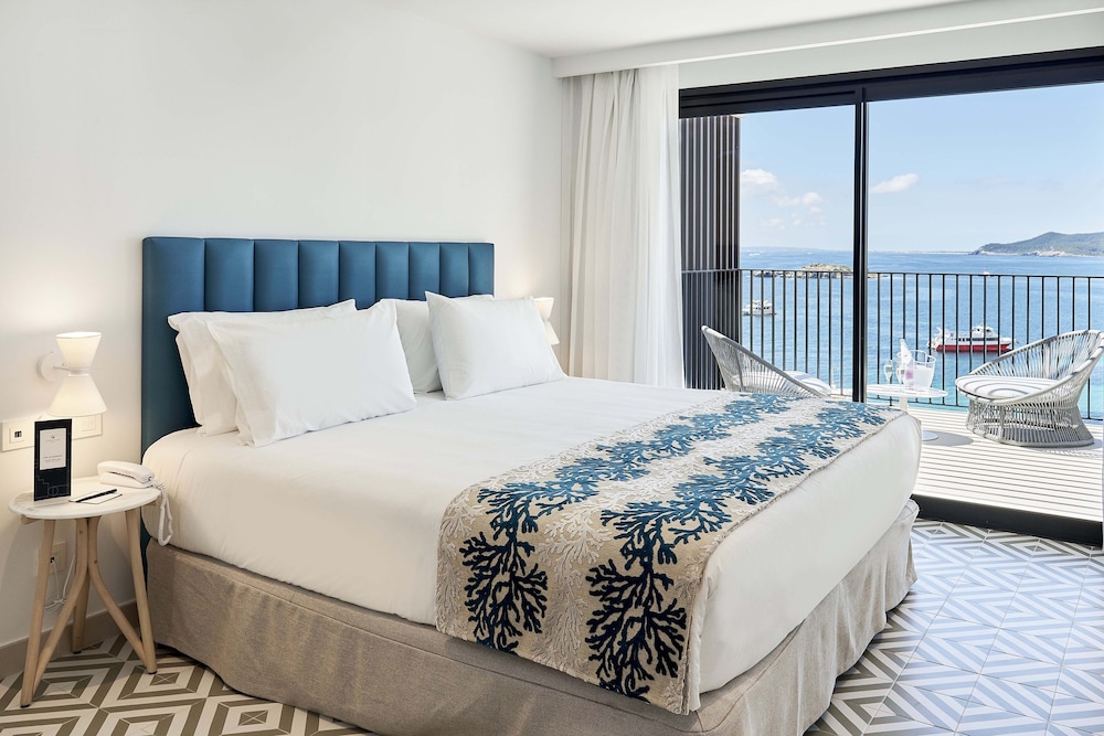 Eurostars Ibiza — Hotel rooms in Ibiza Town, Balearic Islands